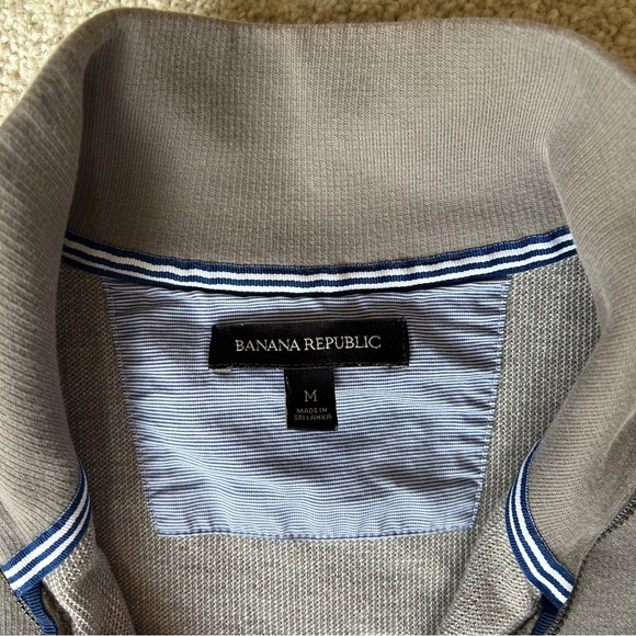 Banana Republic 1/4 Zip - Picture 2 of 3